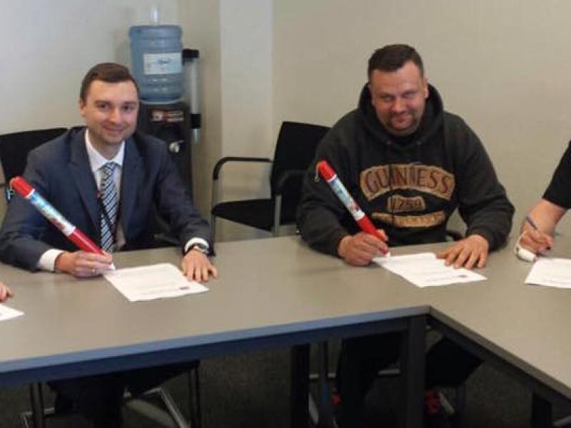 The pens are the same kind Lech Walesa used to sign the agreement in 1980 making it legal to strike in Gdańsk