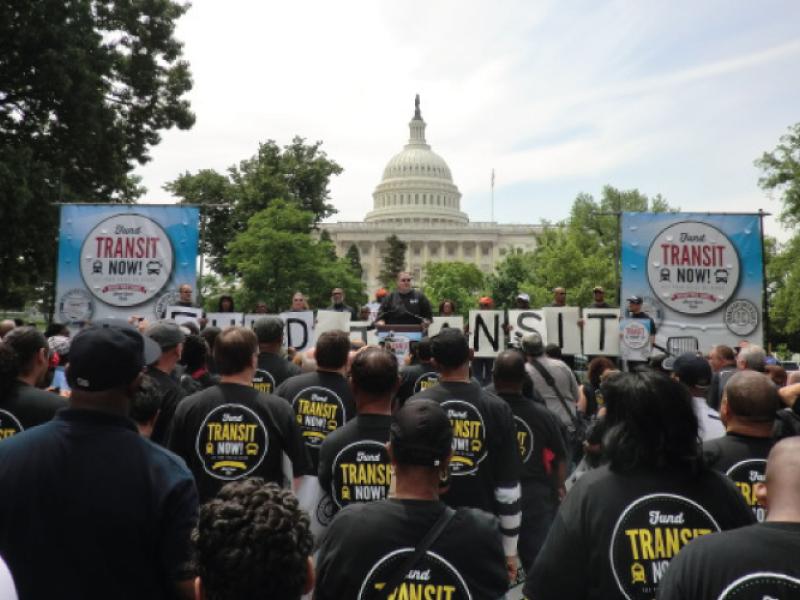 US workers call for public transport investment