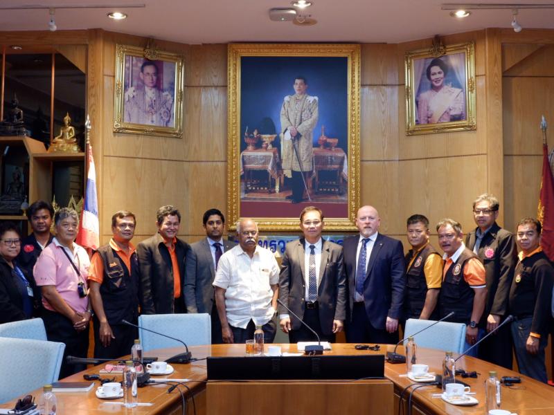 ITF delegation with Mr.Kritthep Simlee, Deputy Permanent Secretary, Transport Ministry