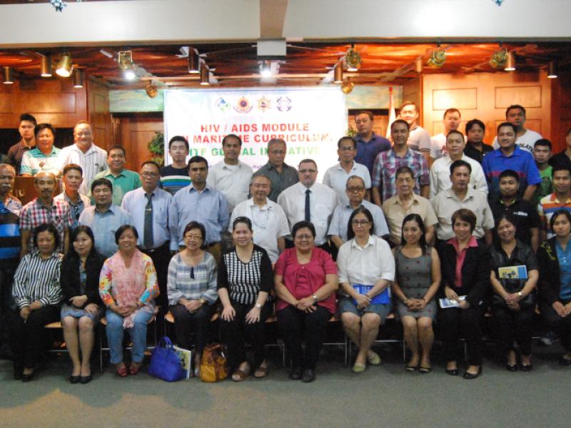 Unions and PAMI celebrate agreement over HIV module, Philippines