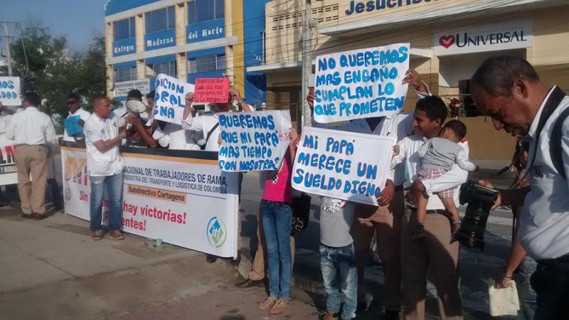 Transport workers and their families demonstrated in October