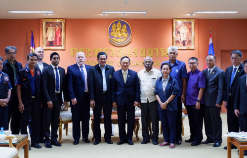 The ITF delegation meeting labour minister Adul Saengsingkaew
